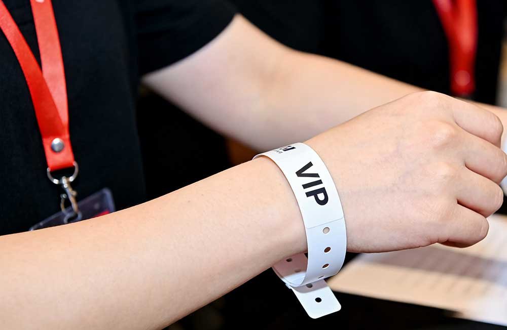 इवेंट के लिए VIP रिस्टबैंड
